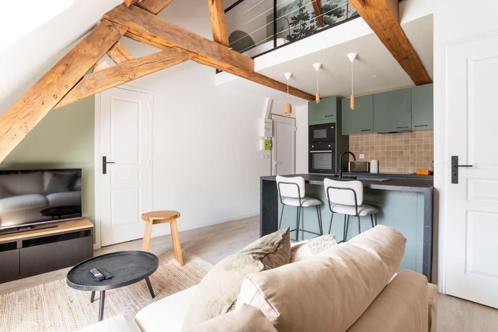 L'Elegant - Appartement Fonctionnel Plein-Centre De Douai Bagian luar foto